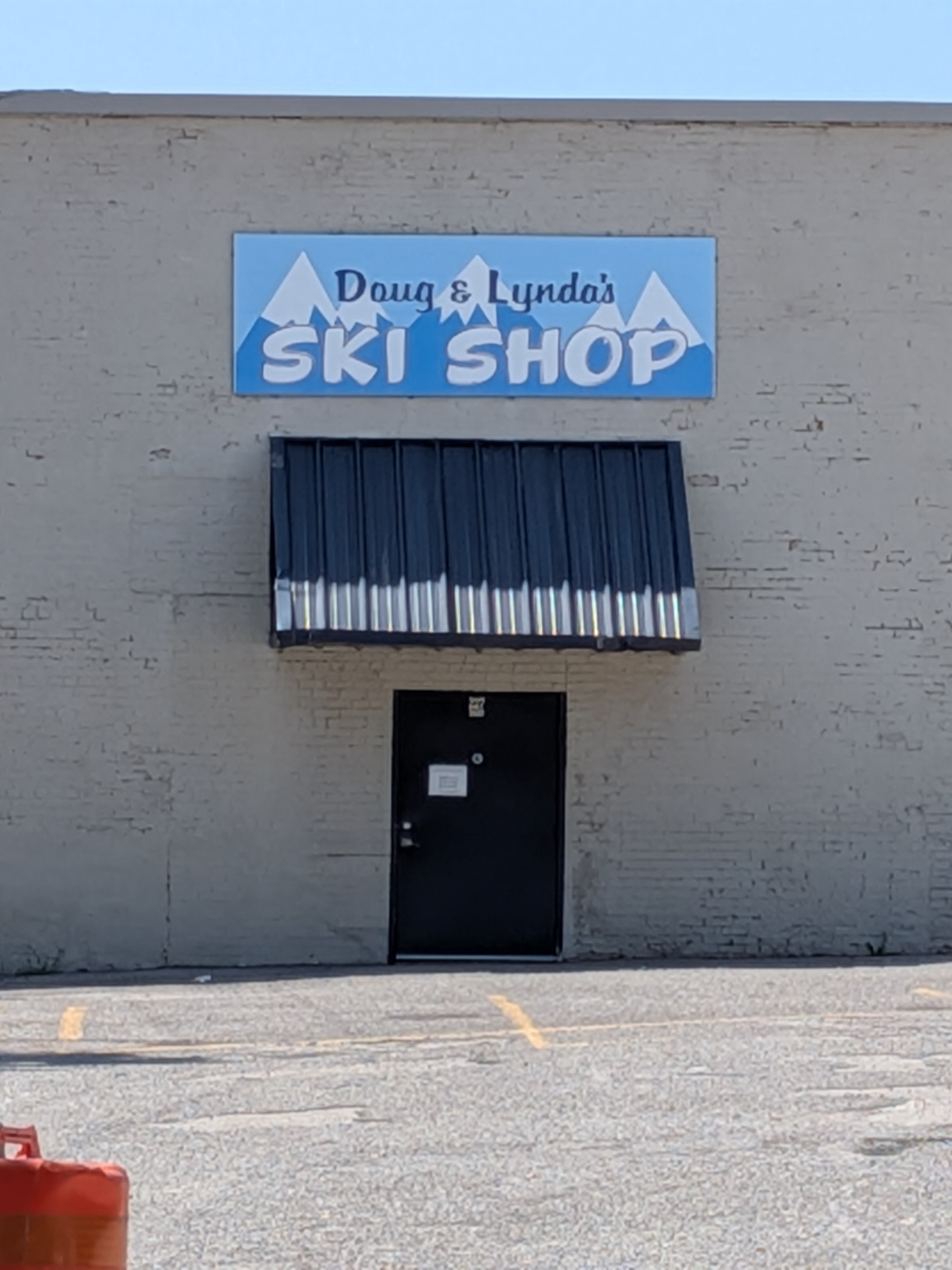 Ski shop? photo 7